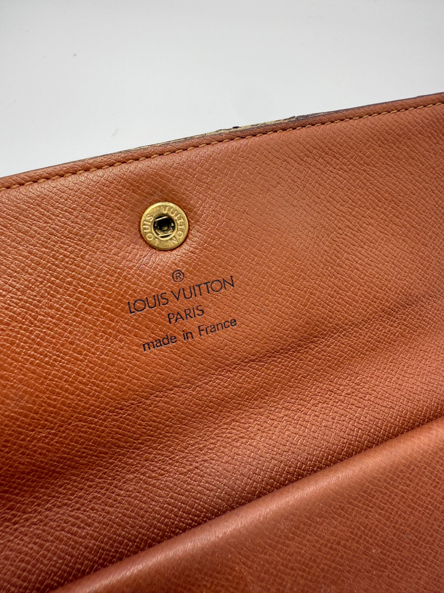 Louis Vuitton Monogram Coated Canvas International Wallet TH0916