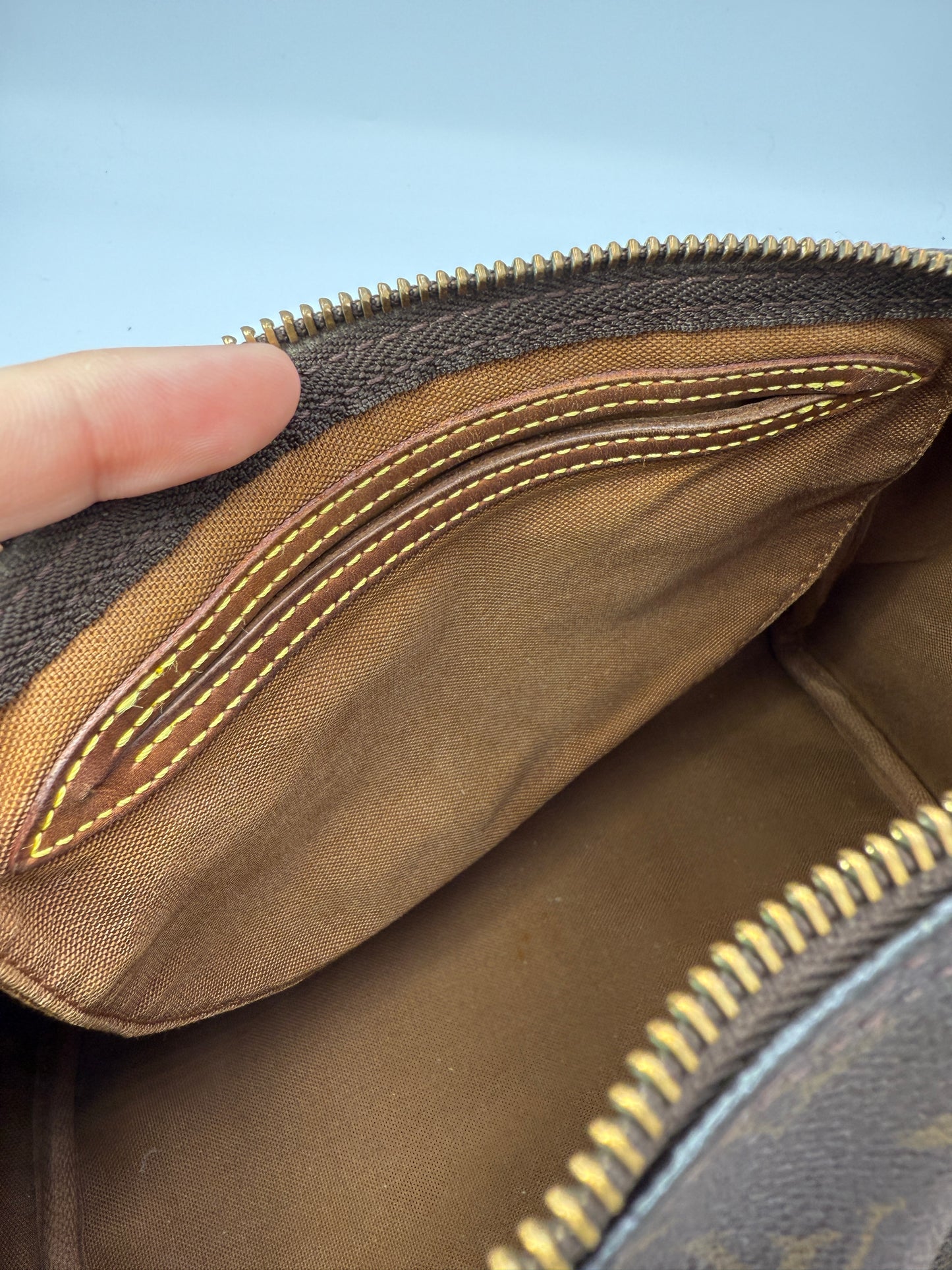 Louis Vuitton Monogram Coated Canvas Speedy 25 SP1909
