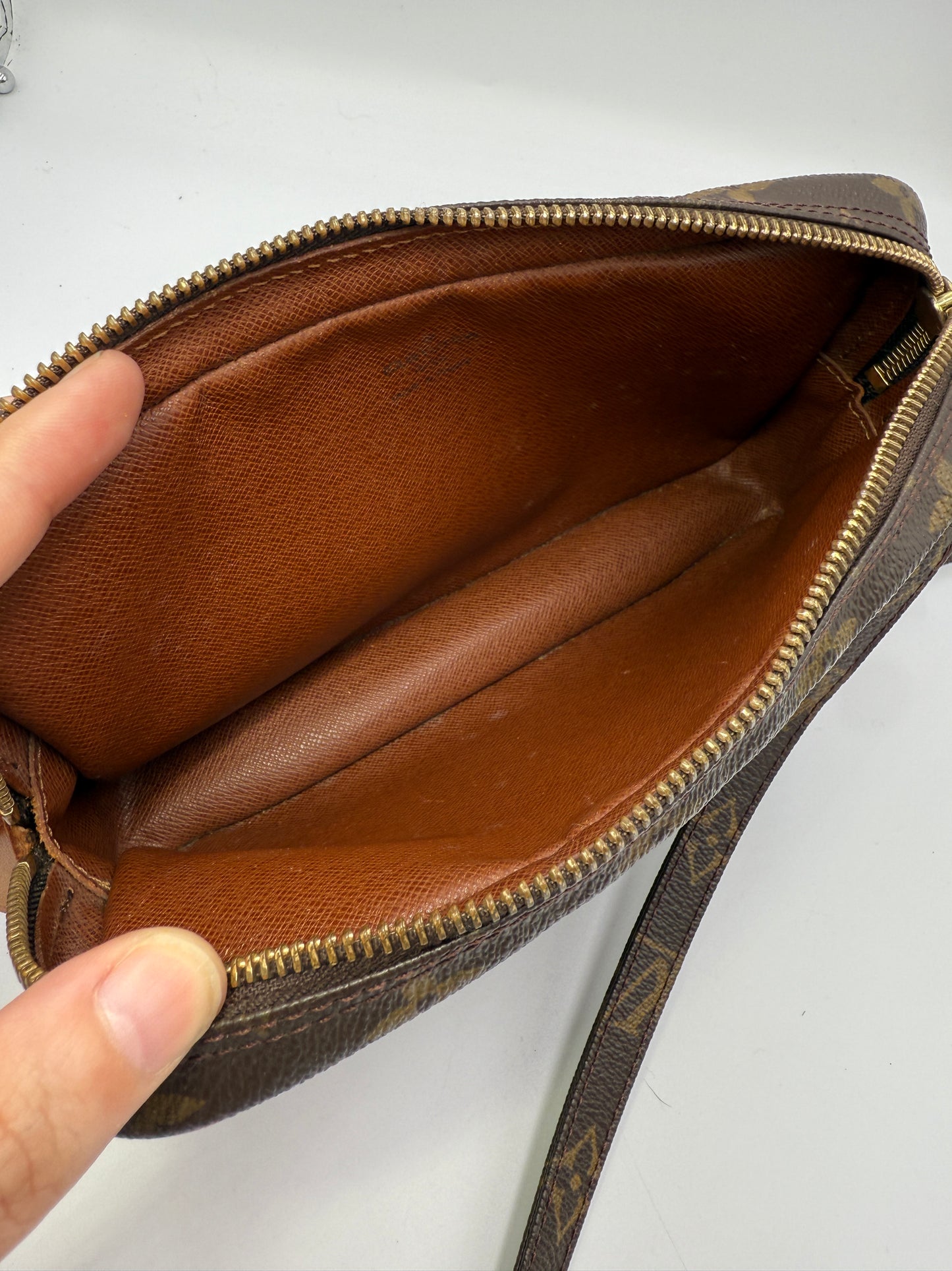 Louis Vuitton Monogram Marley Bandouliere Crossbody Bag MB0070