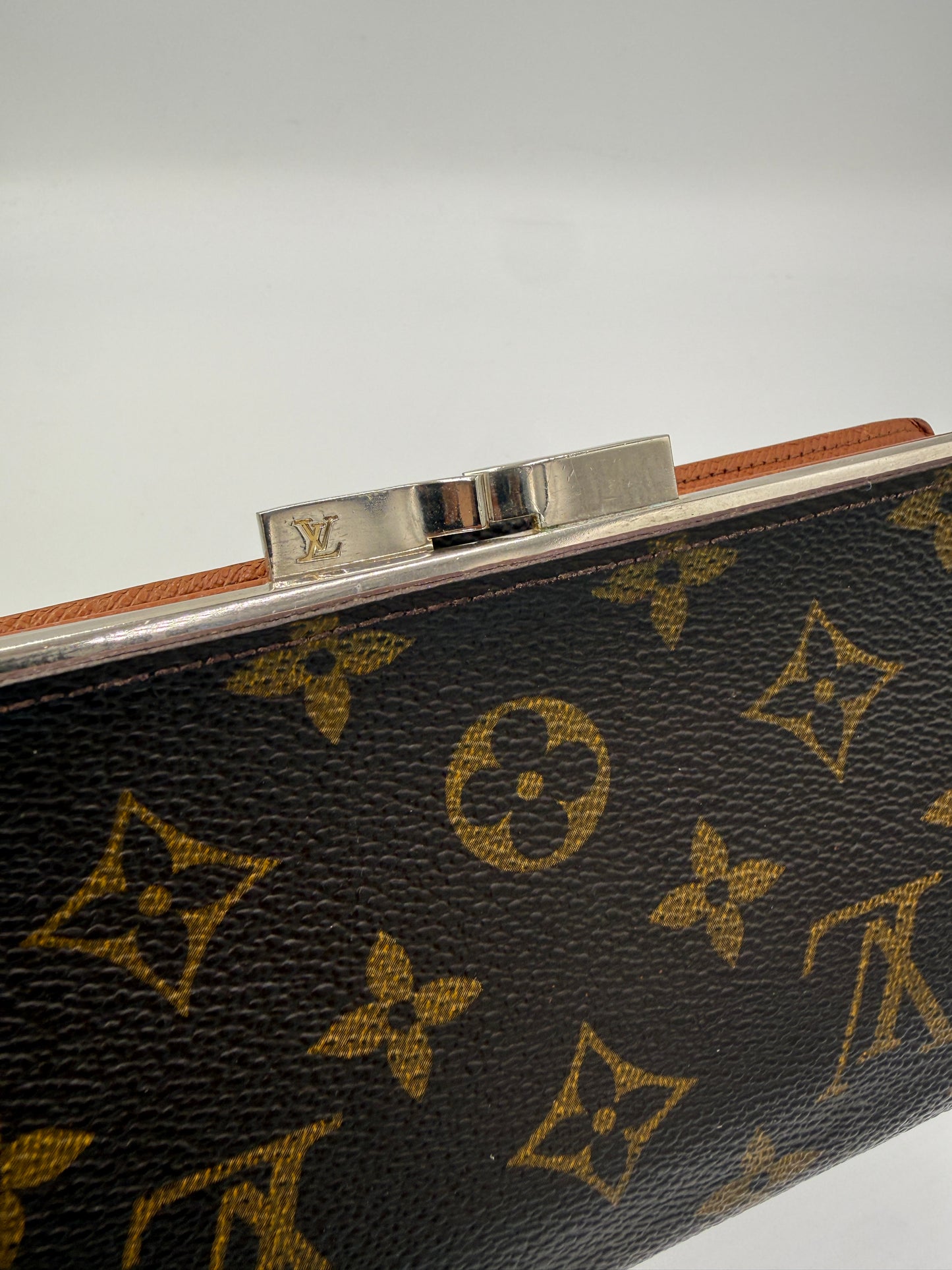 Louis Vuitton Monogram Coated Canvas Long Kisslock Wallet SD0939