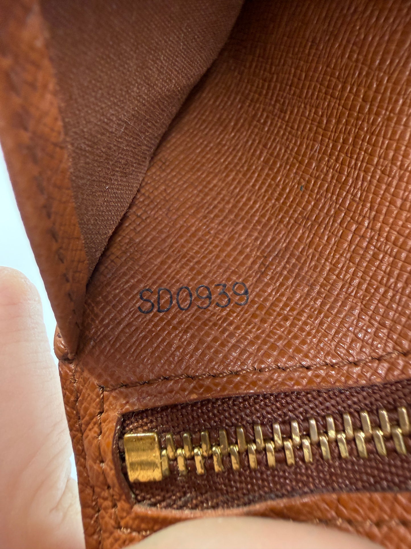 Louis Vuitton Monogram Coated Canvas Long Kisslock Wallet SD0939