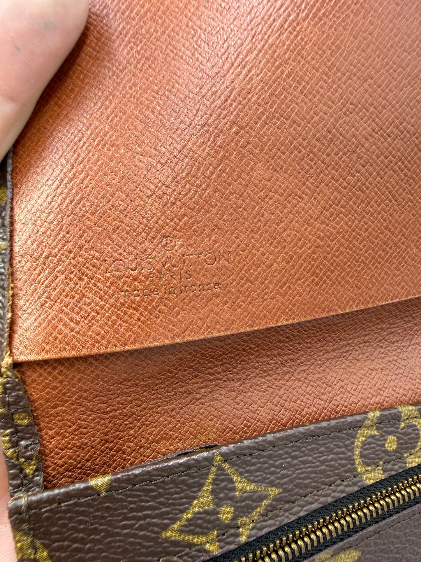 Louis Vuitton Monogram Canvas Pochette Portefeuille Envelope Clutch 884AN