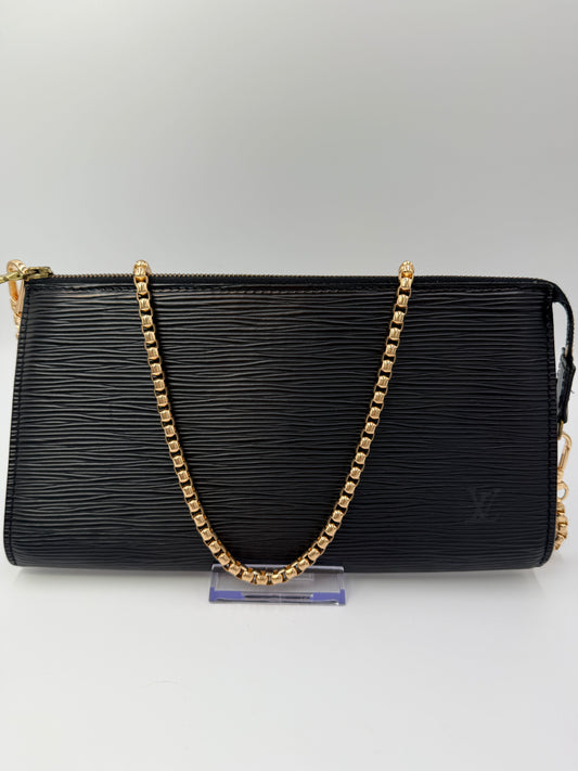 Louis Vuitton Black Epi Leather Pochette 24 cm AR0968