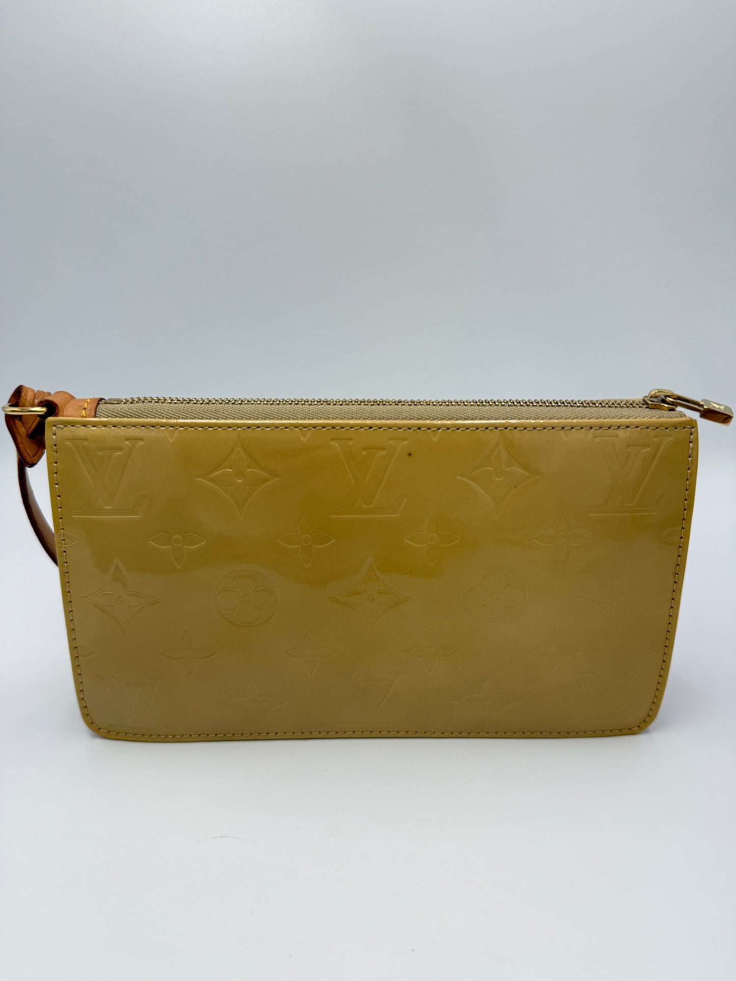 Louis Vuitton Vernis Gold Beige Lexington Pochette with Strap VI1102