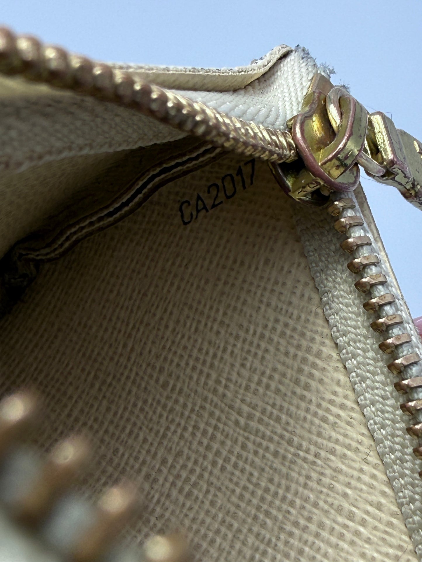 Louis Vuitton Damier Azur Coated Canvas Key Cles CA2017