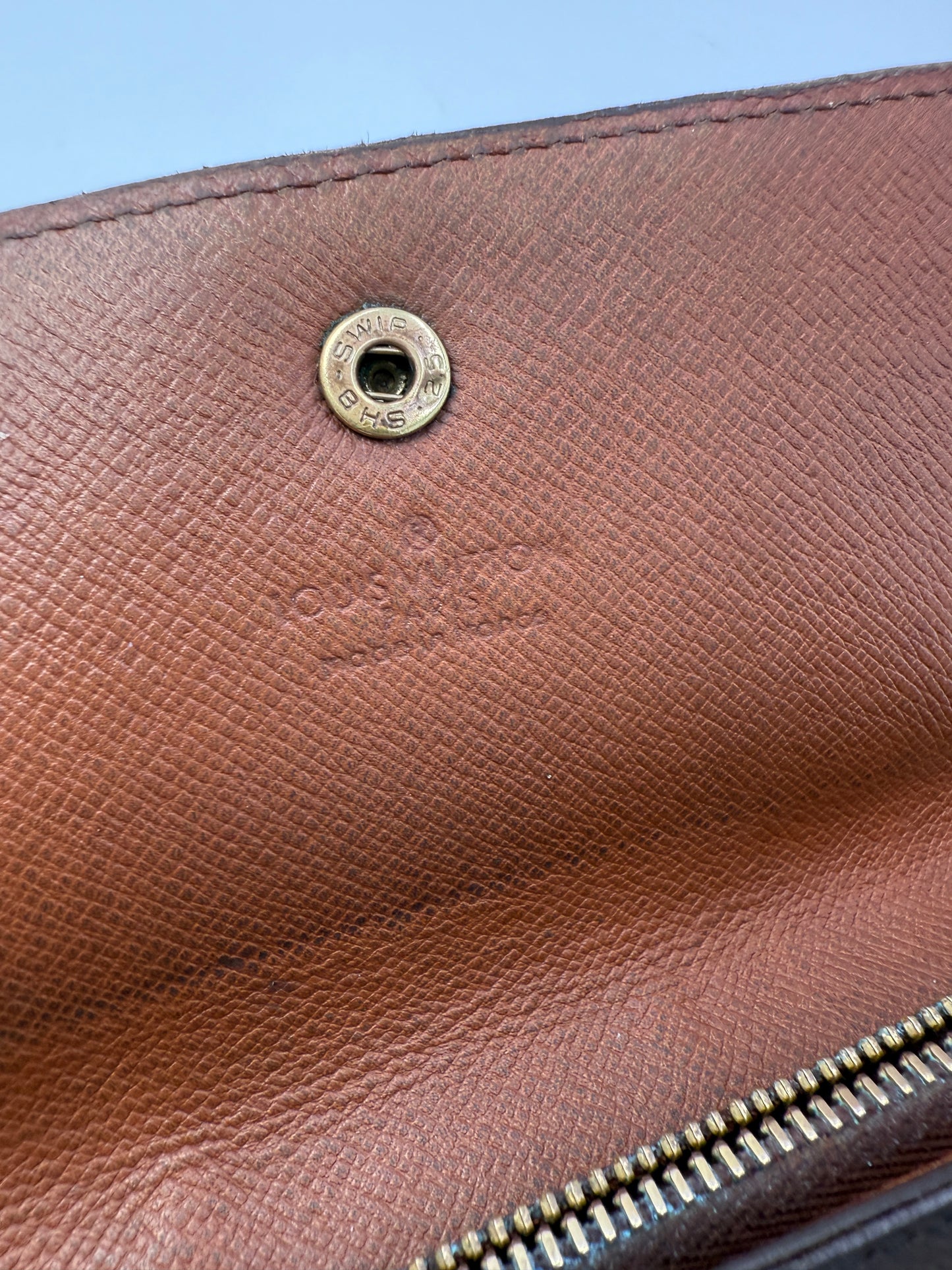 Louis Vuitton Monogram Sarah Wallet 8912AN