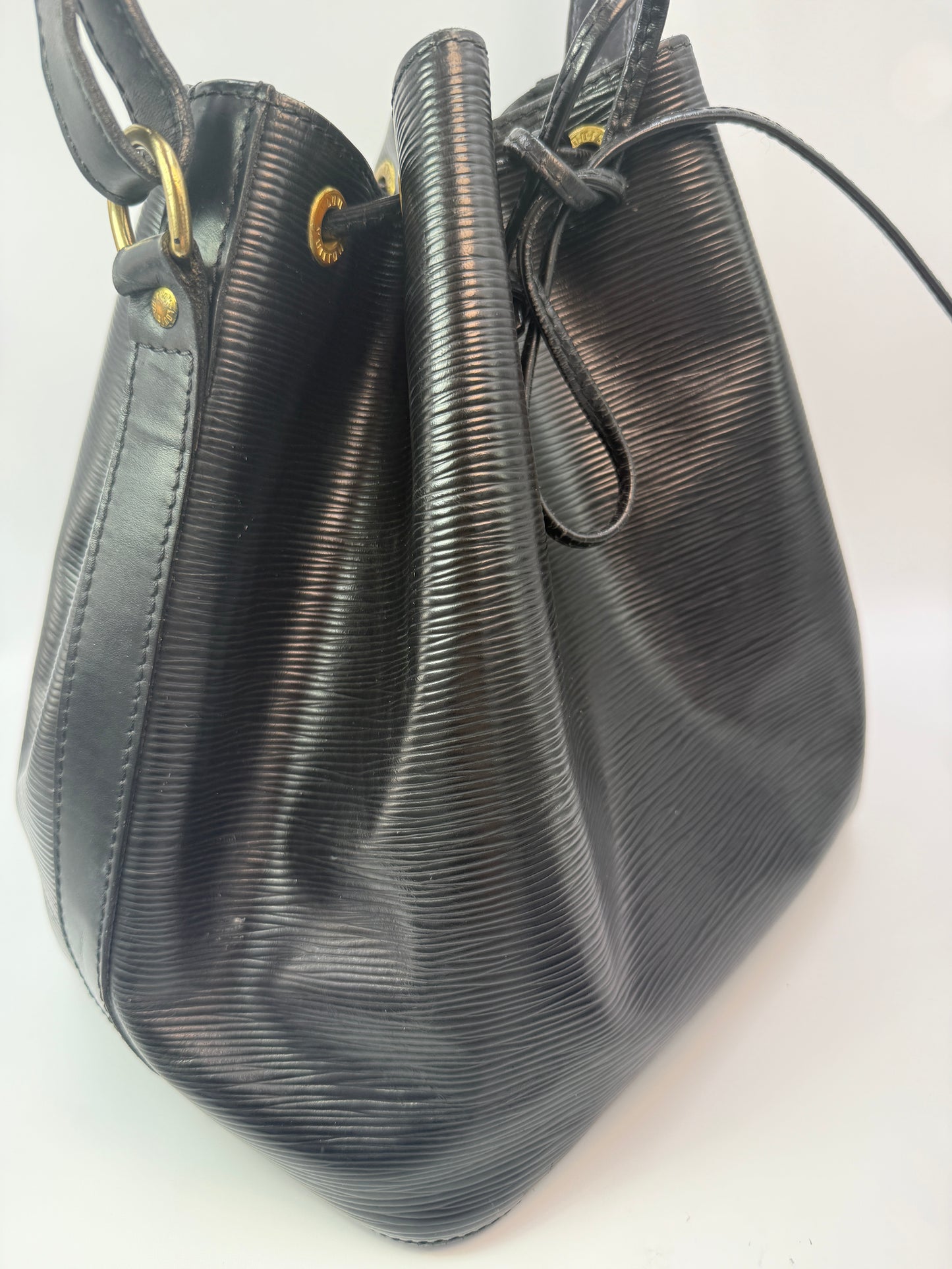 Louis Vuitton Black Epi Leather Neo Noe Bucket Bag