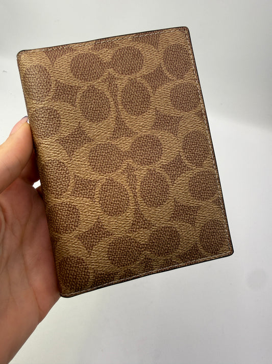 COACH Beige SIgnature Canvas Passport Holder NEW WITH TAGS