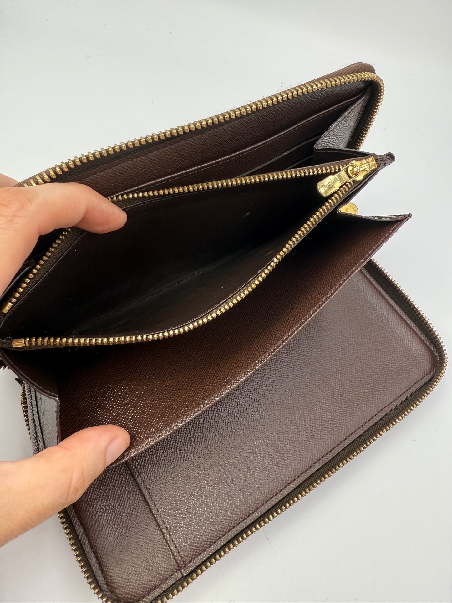 Louis Vuitton Damier Ebene Oversized Zippy Organizer CA0127