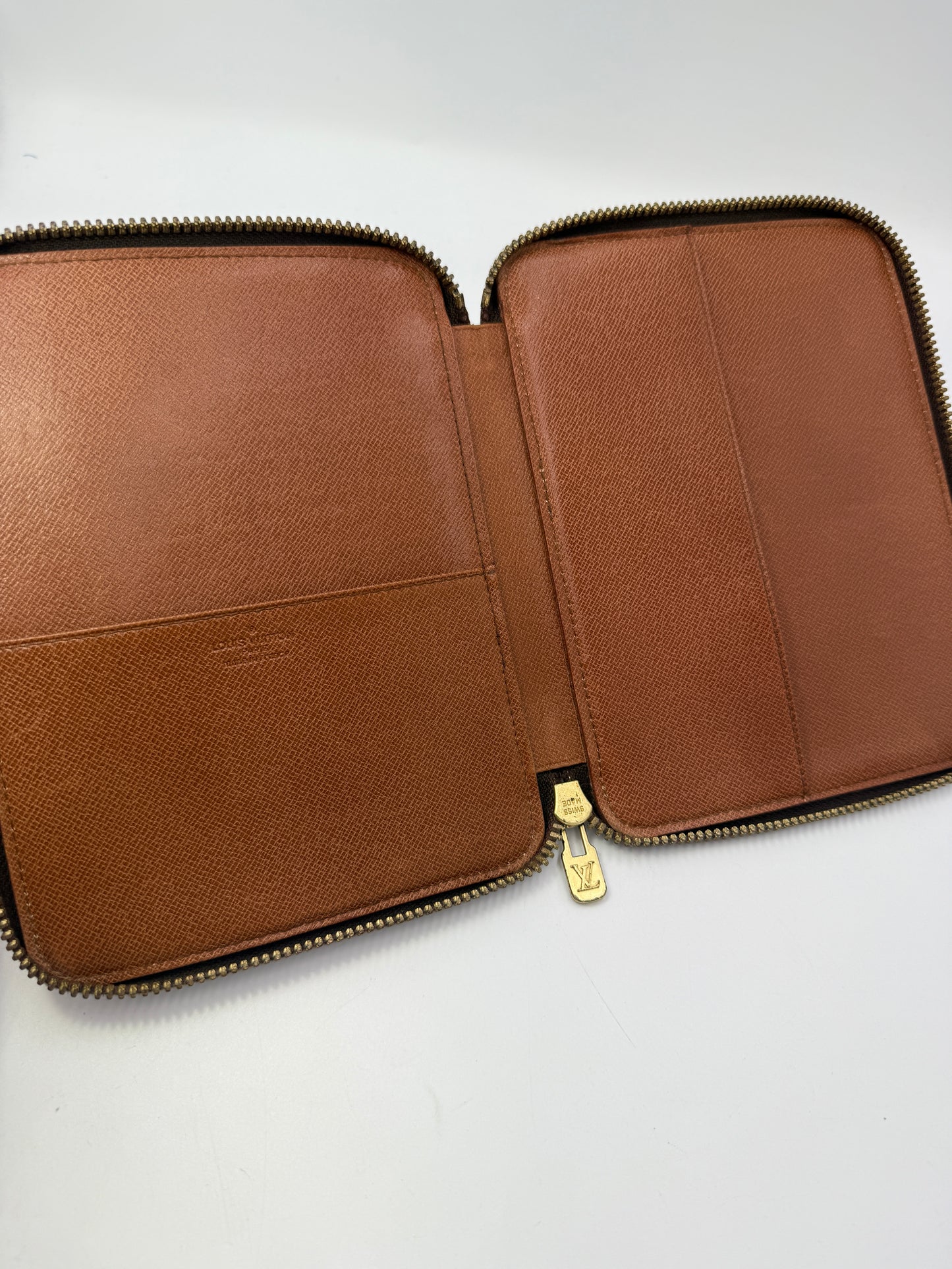 Louis Vuitton Monogram Zippered Agenda Cover Passport Case 862