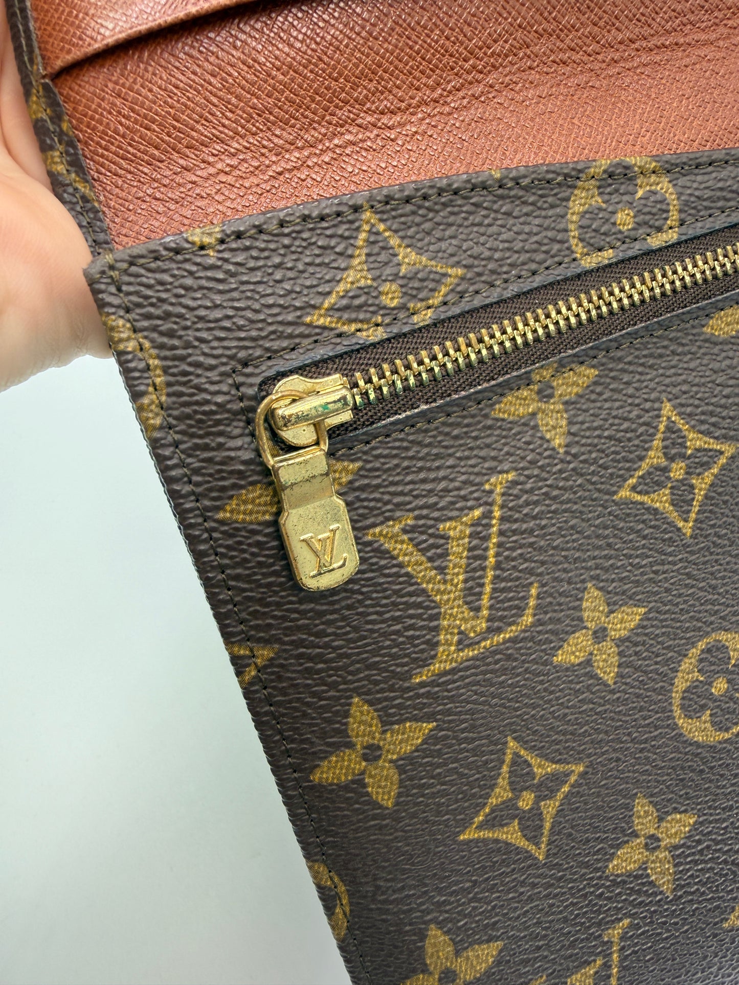 Louis Vuitton Monogram Coated Canvas Pochette Clutch 23 cm AN0940