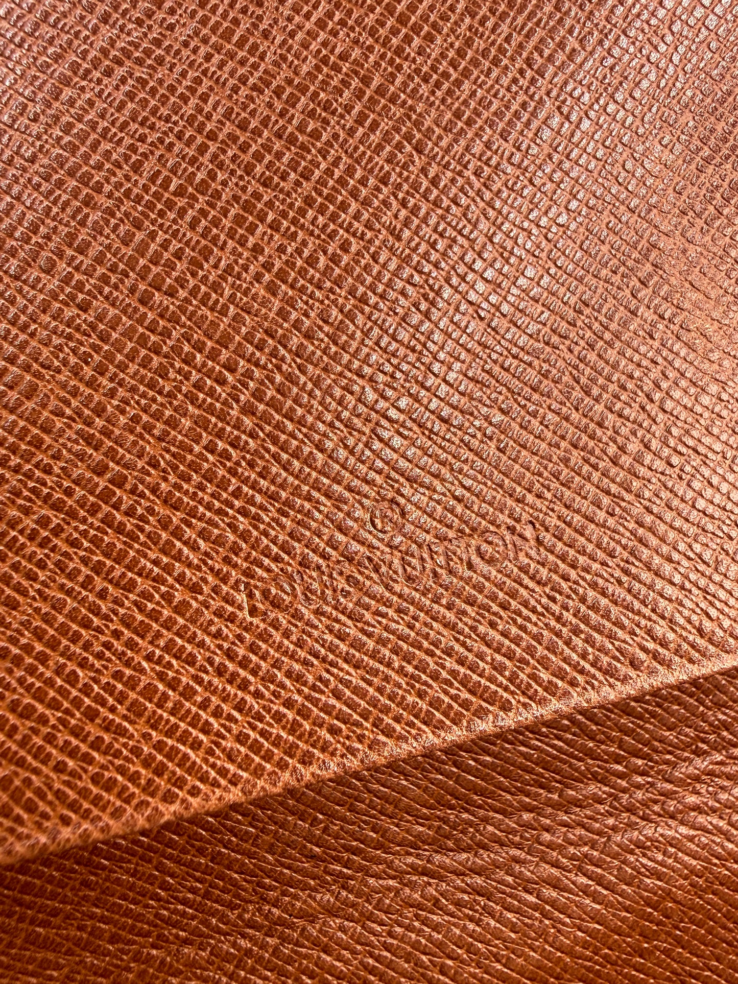Louis Vuitton Monogram Coated Canvas Pochette Clutch 23 cm AN0940