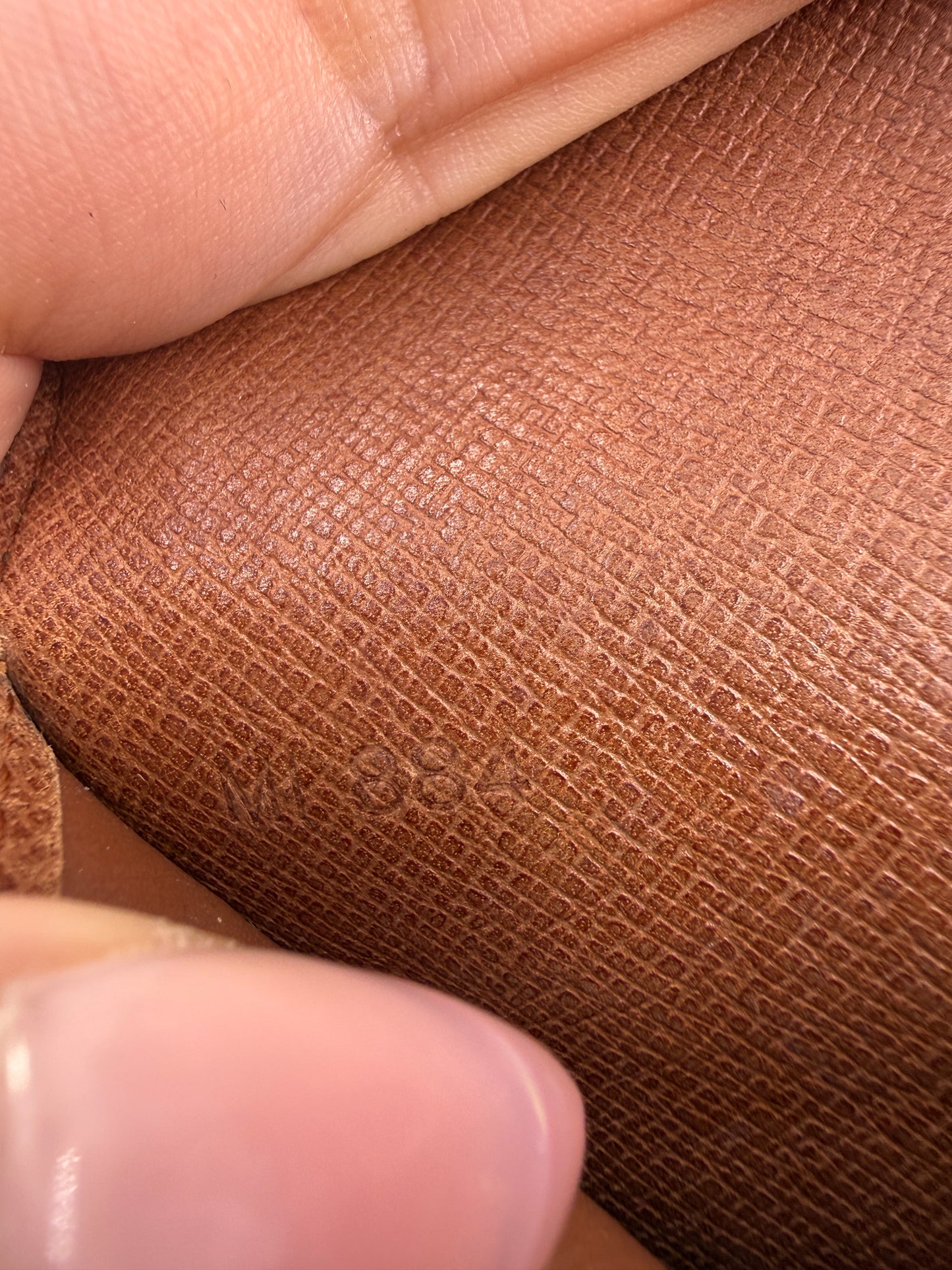 Louis Vuitton Monogram Coated Canvas International Wallet MI884