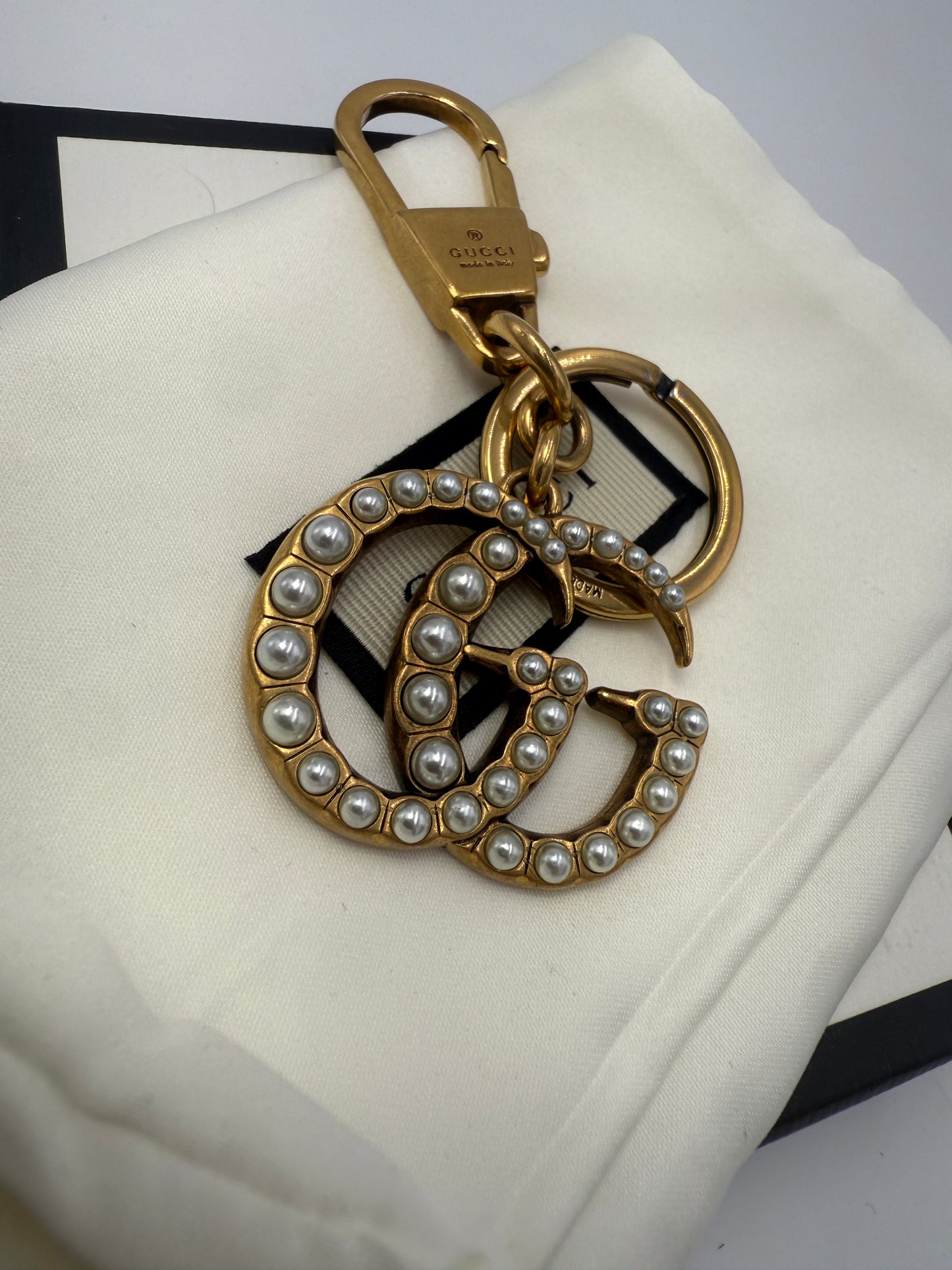 Gucci Gold Tone Pearl Key Chain Bag Charm Full Set