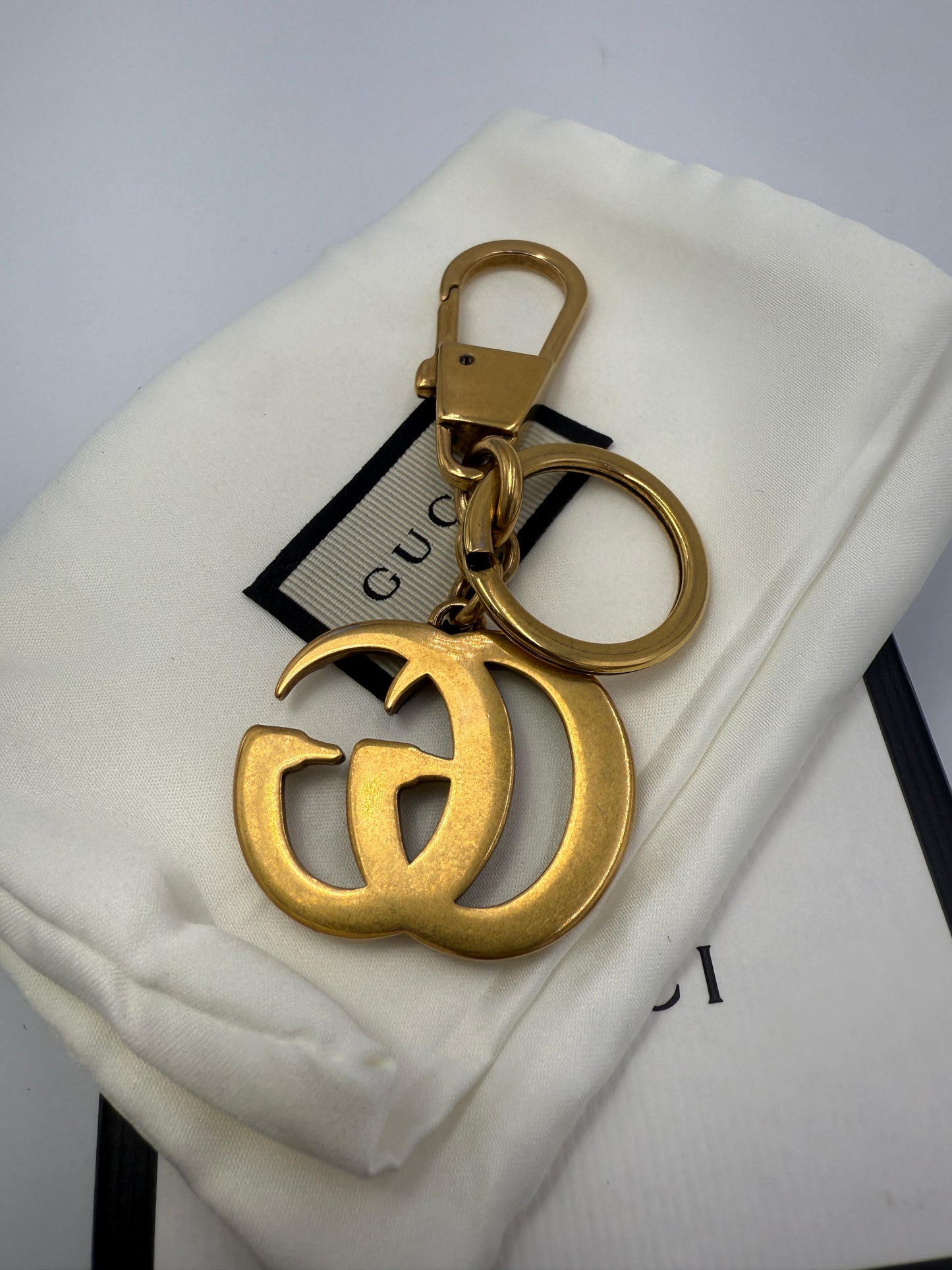 Gucci Gold Tone Pearl Key Chain Bag Charm Full Set
