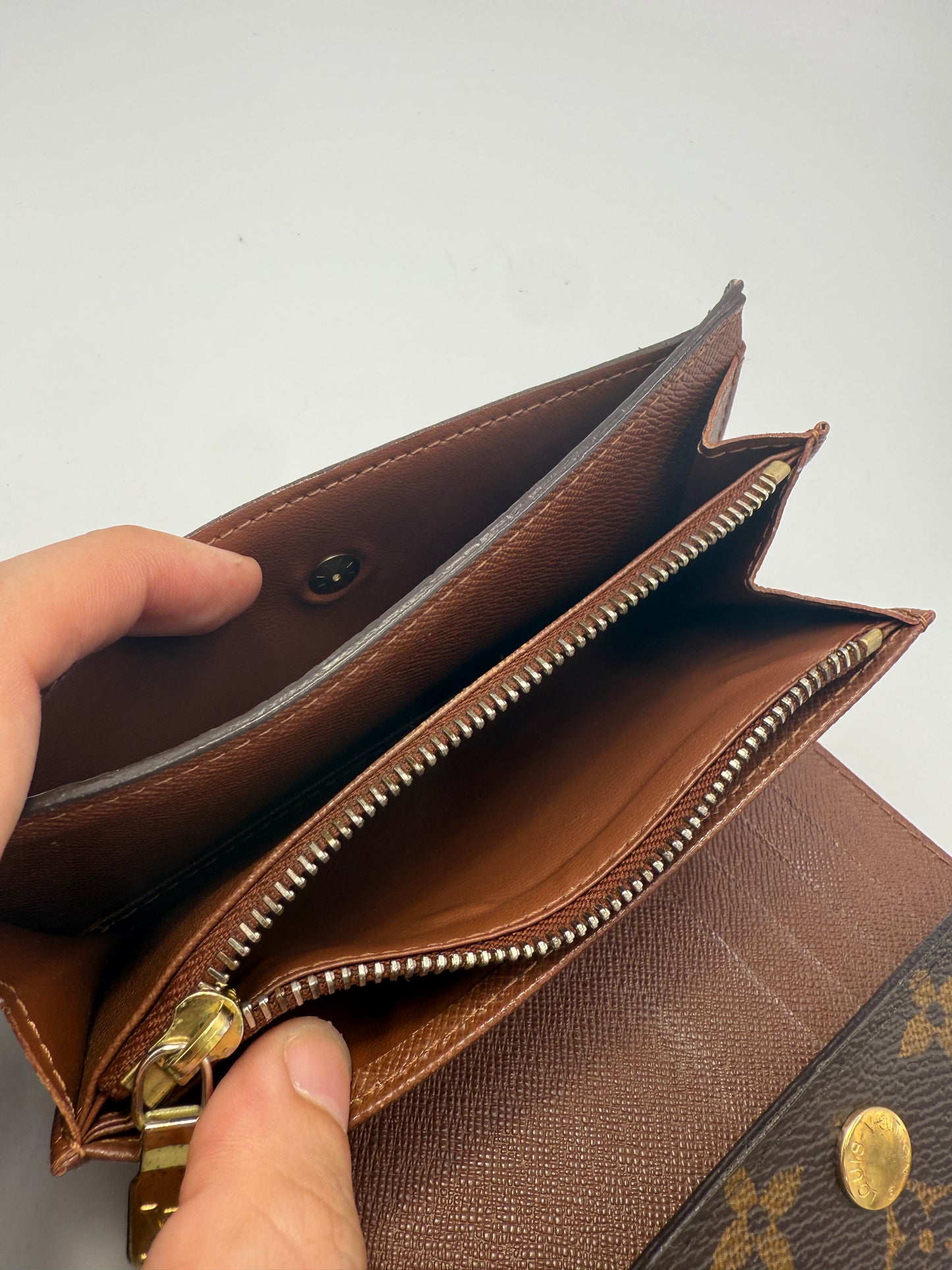 Louis Vuitton Monogram Alexandra Trifold Wallet CA4038
