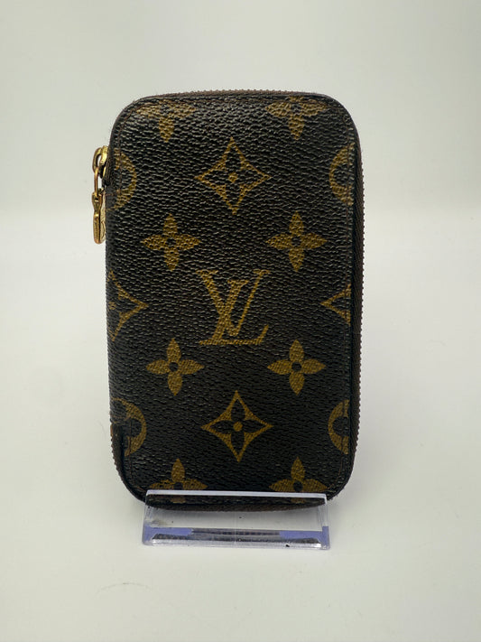Louis Vuitton Monogram Zippered 6 Key Holder TH0937