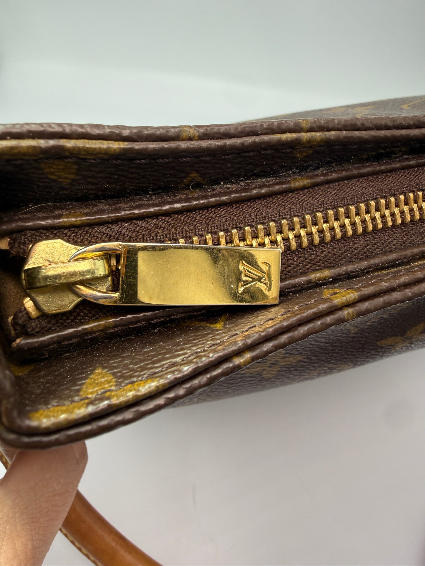Louis Vuitton Monogram Looping Shoulder Bag MM FL0022