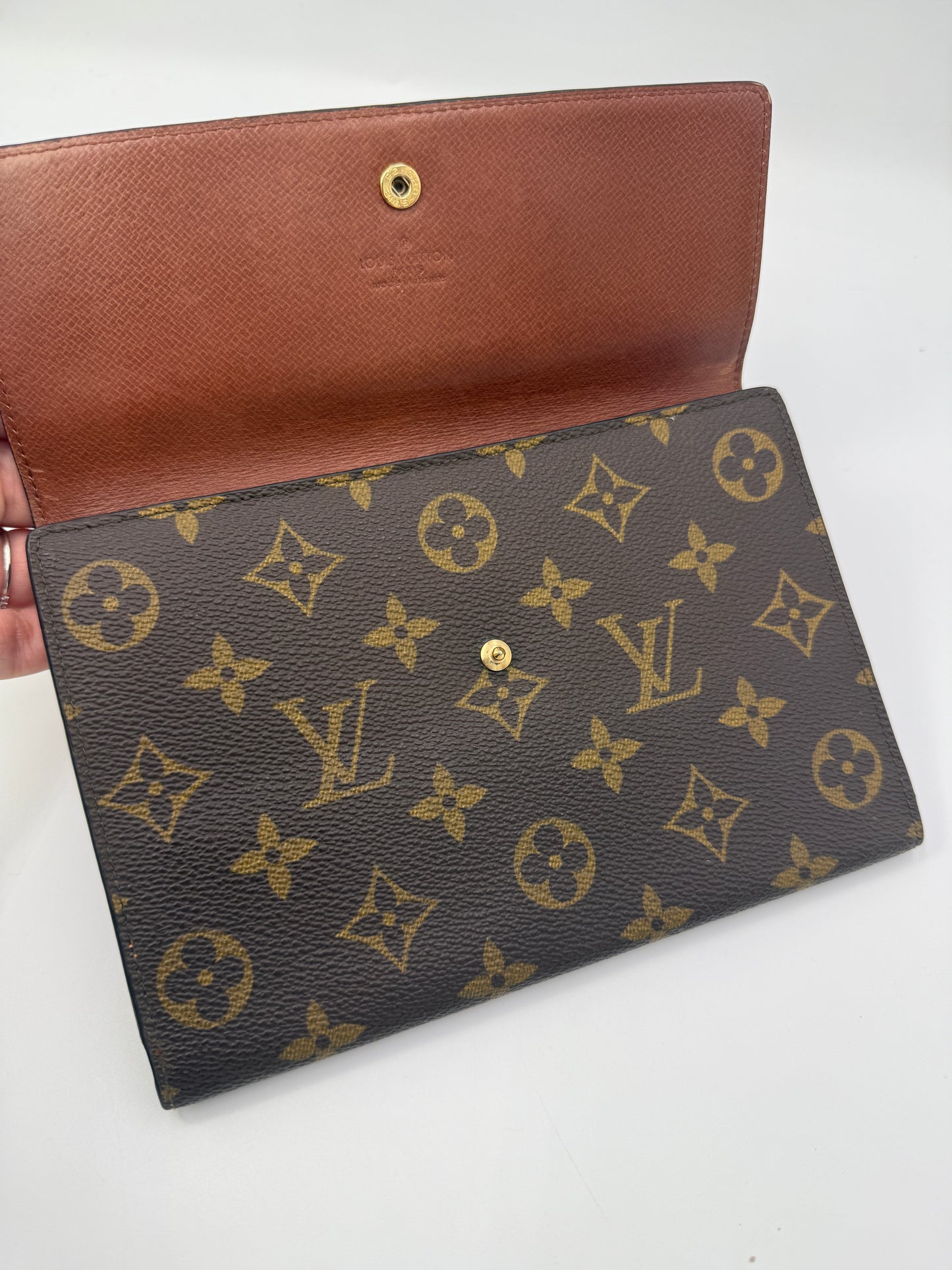 Louis Vuitton Monogram Coated Canvas Passport Wallet 8906AN