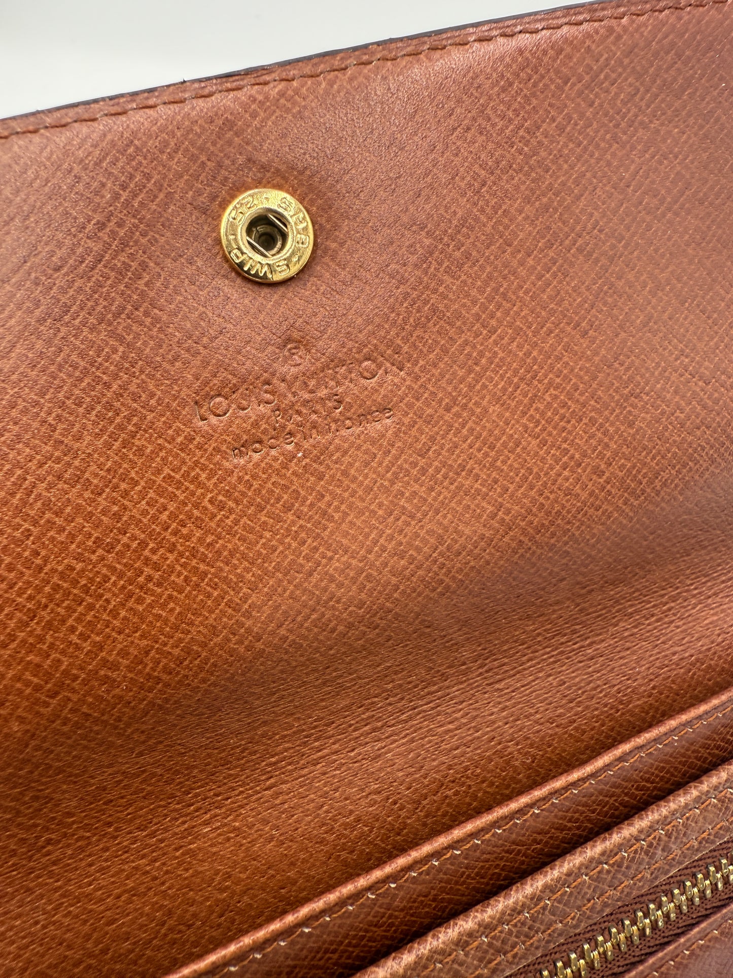 Louis Vuitton Monogram Coated Canvas Passport Wallet 8906AN