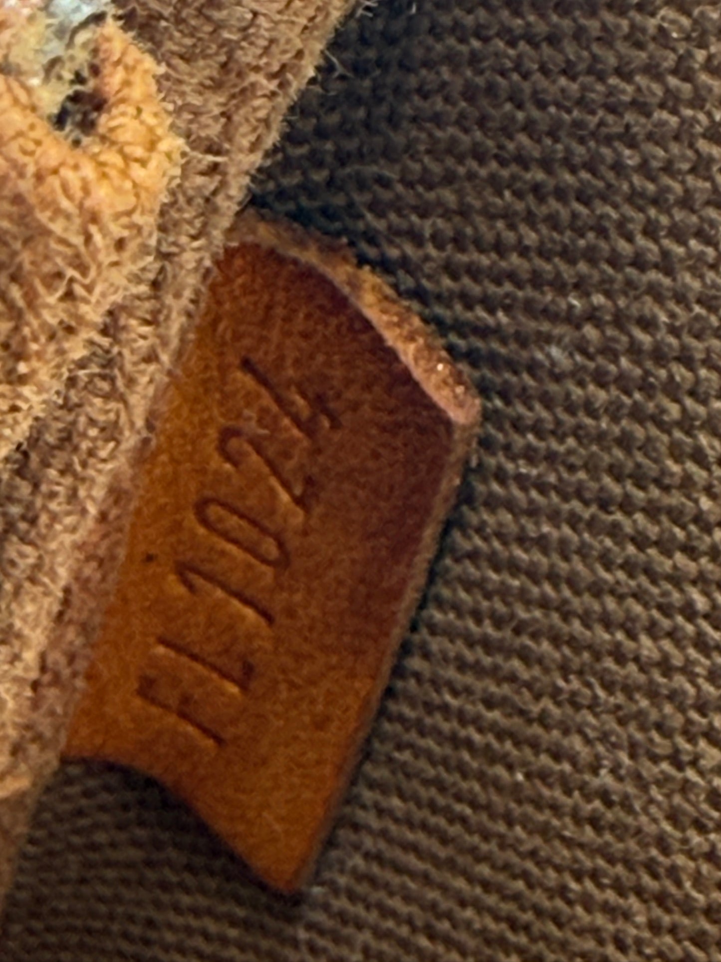 Louis Vuitton Monogram Pochette Mini FL1024