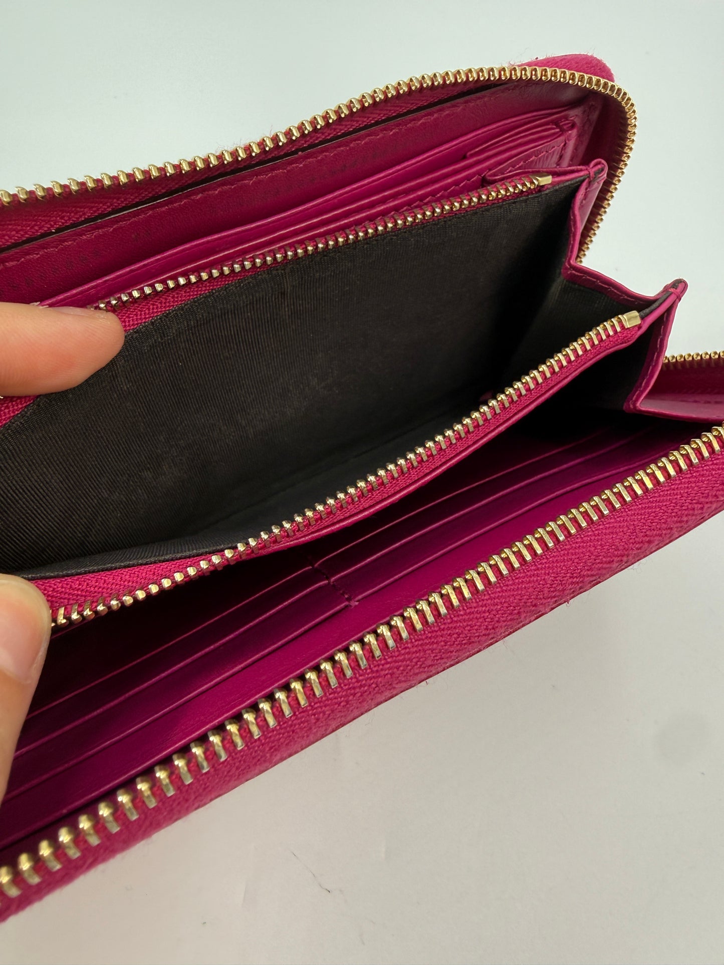 Gucci Pink Leather Guccissima Long Zippy Wallet
