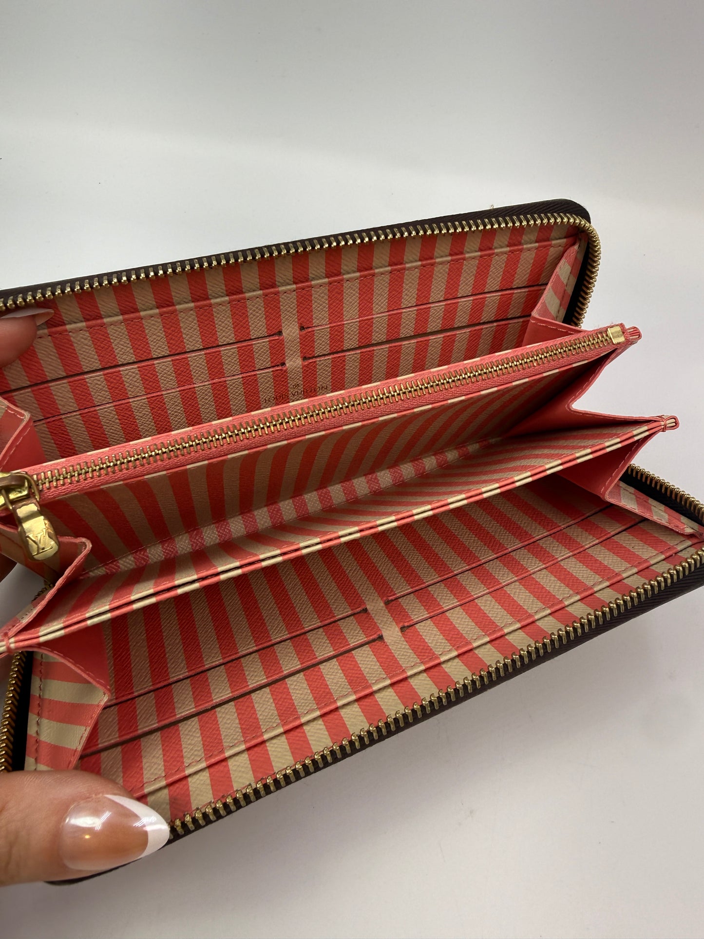 Louis Vuitton Damier Ebene Trunks & Bags Limited Edition Zippy with Box CA3194