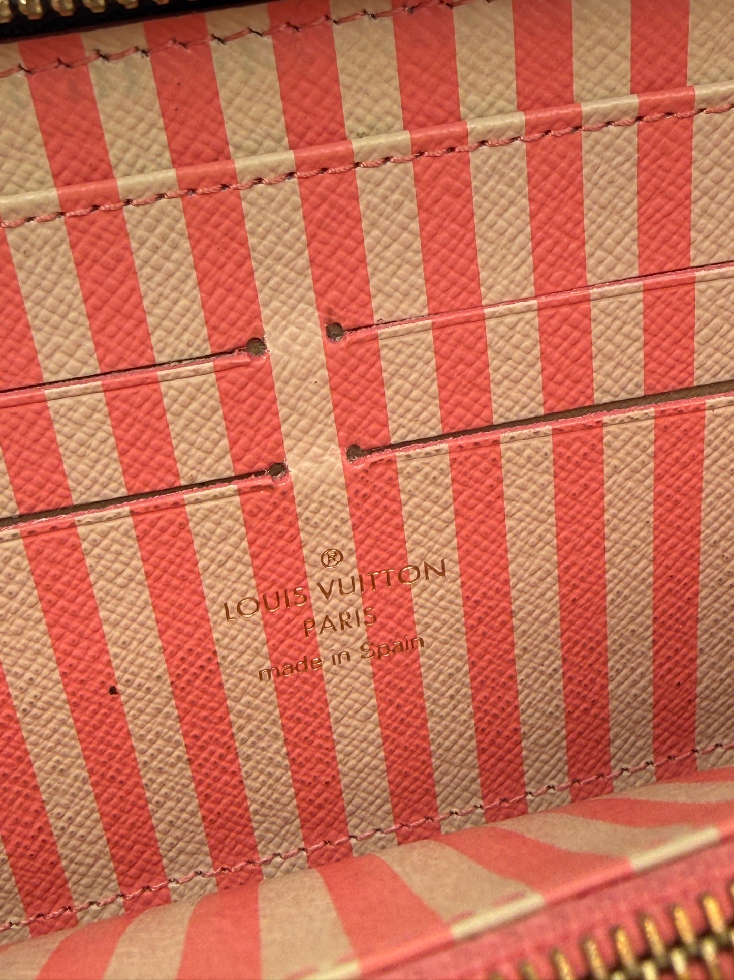 Louis Vuitton Damier Ebene Trunks & Bags Limited Edition Zippy with Box CA3194