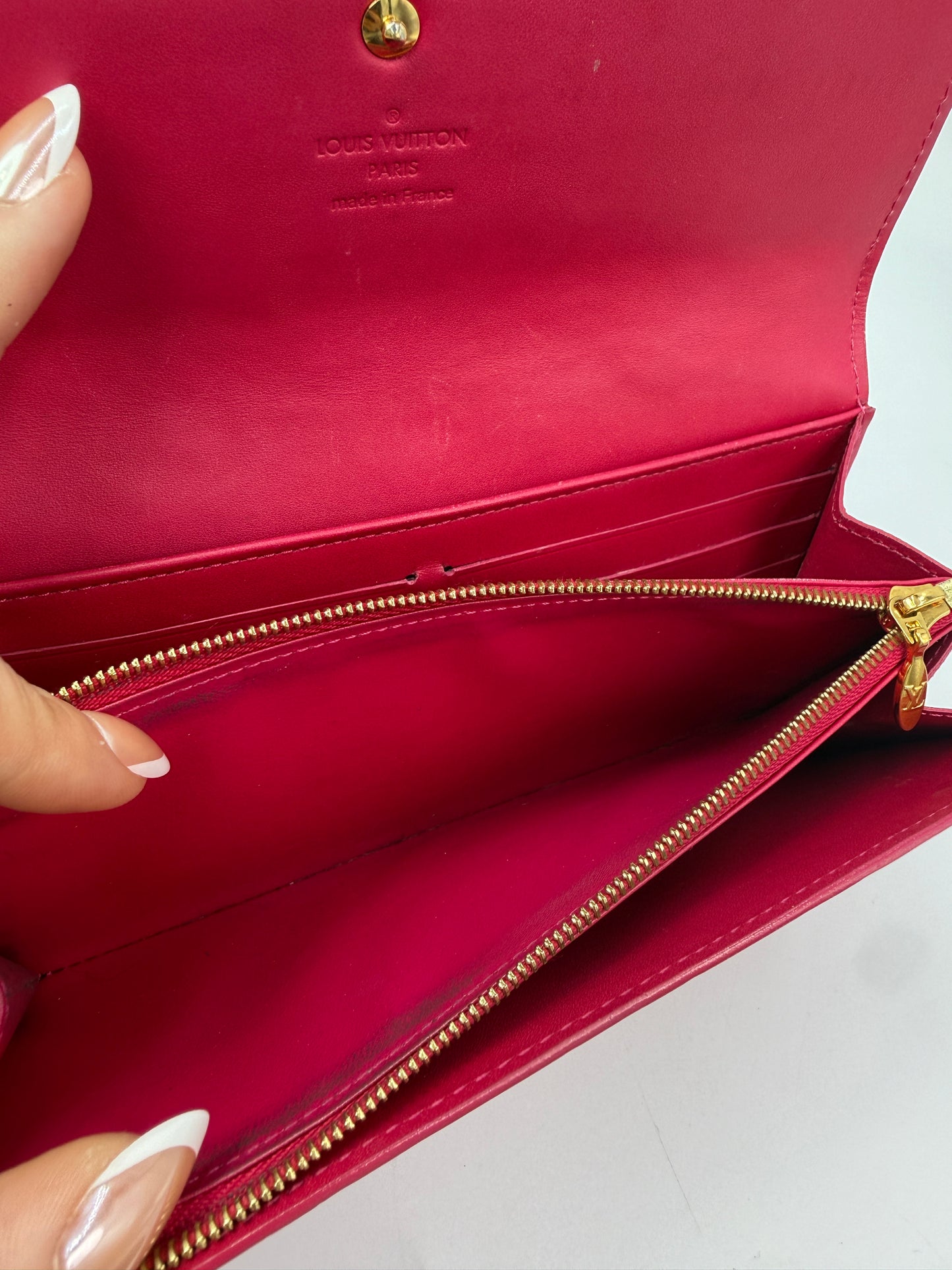 Louis Vuitton Vernis Rose Velours Sarah Wallet with Box TN0163