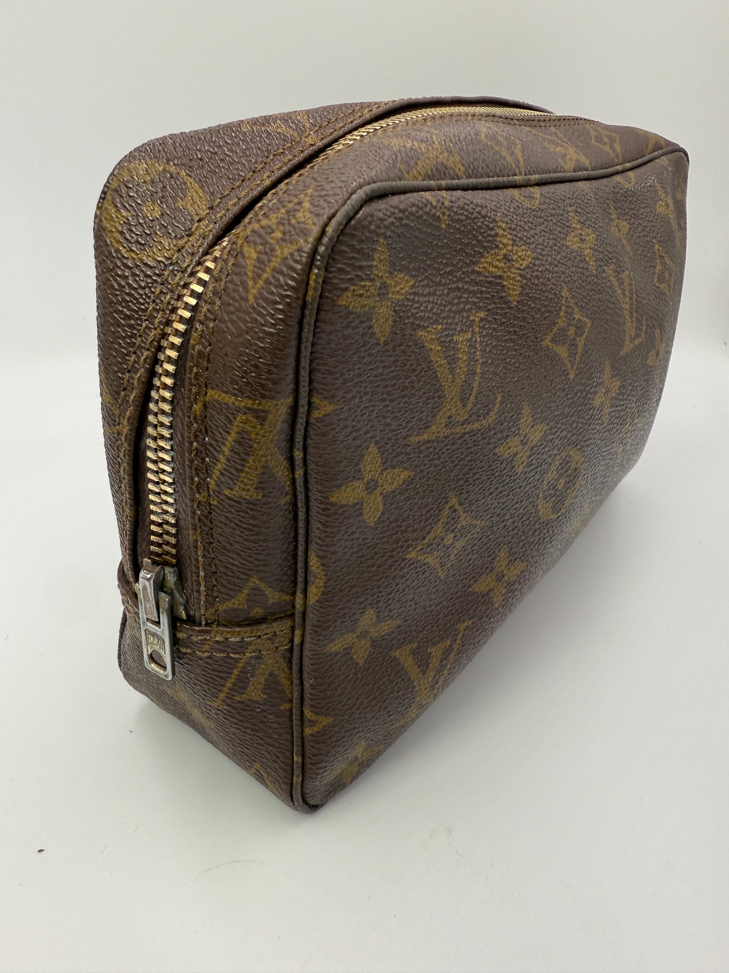 Louis Vuitton Monogram Coated Canvas Toiletry 23 cm