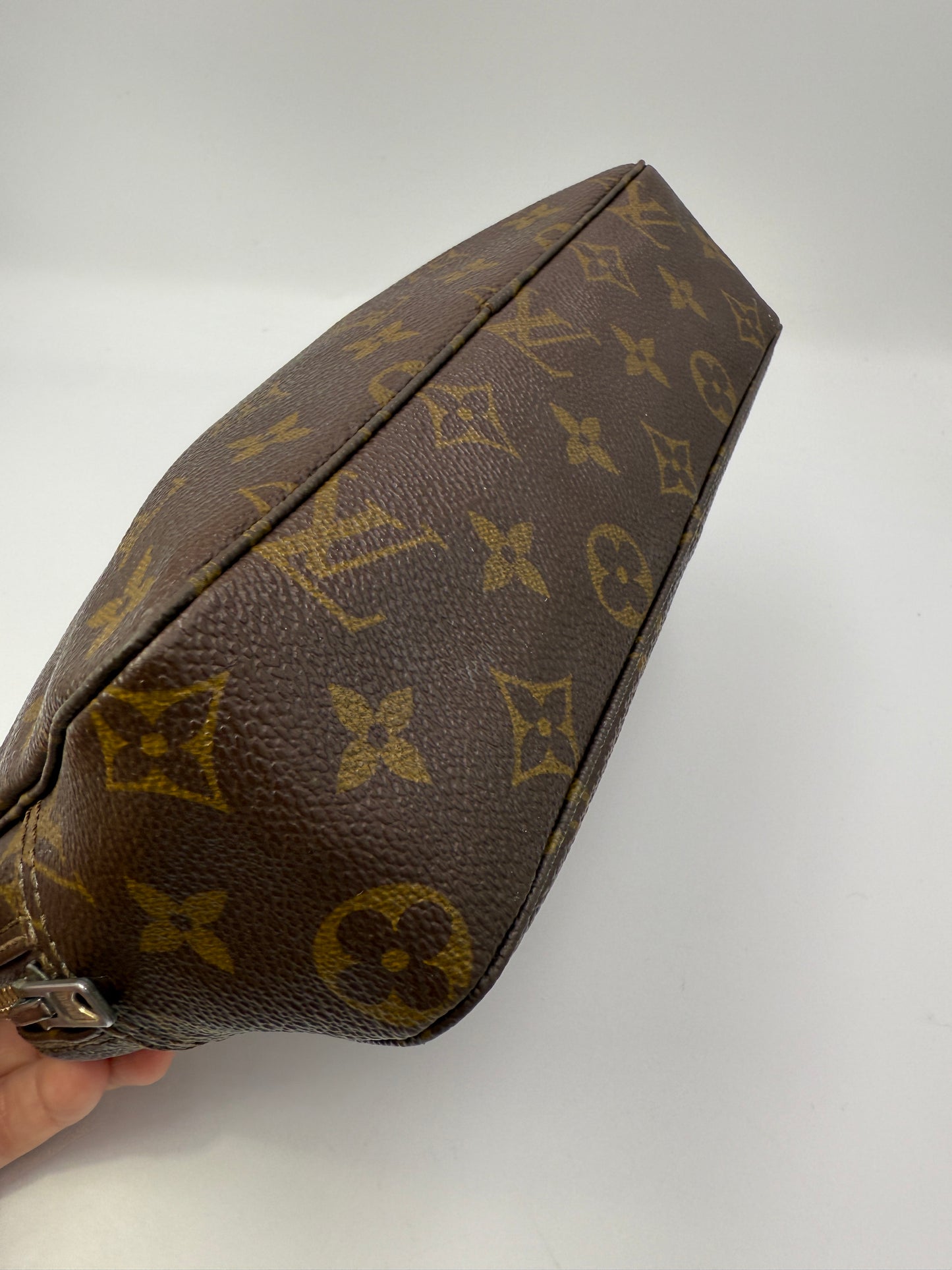 Louis Vuitton Monogram Coated Canvas Toiletry 23 cm