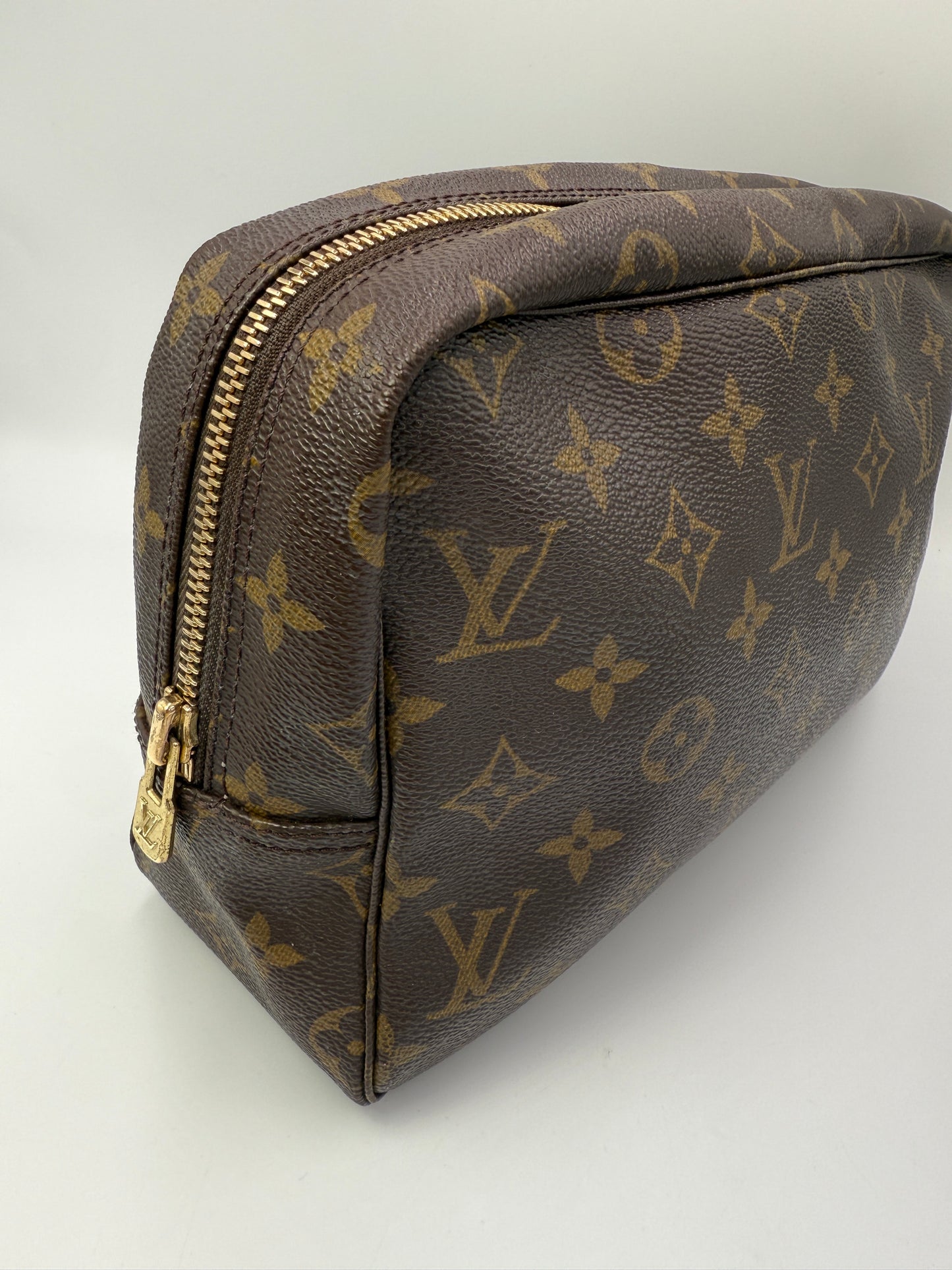 Louis Vuitton Monogram Coated Canvas Toiletry 28 cm