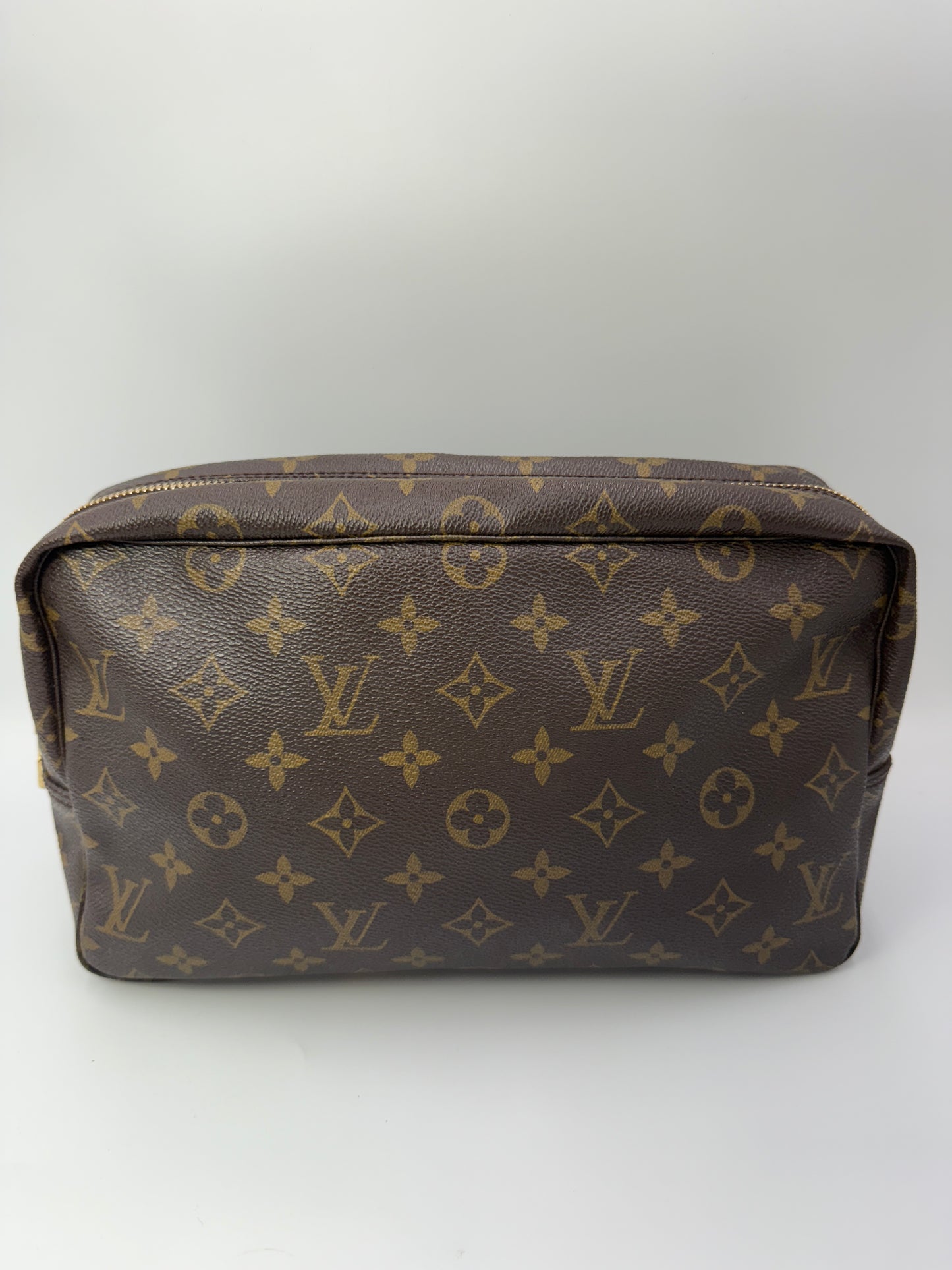 Louis Vuitton Monogram Coated Canvas Toiletry 28 cm
