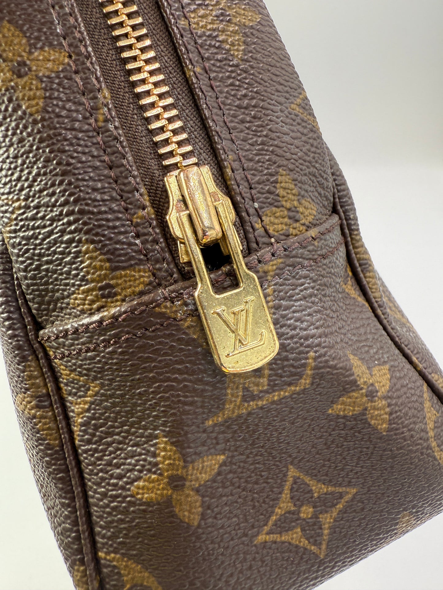 Louis Vuitton Monogram Coated Canvas Toiletry 28 cm