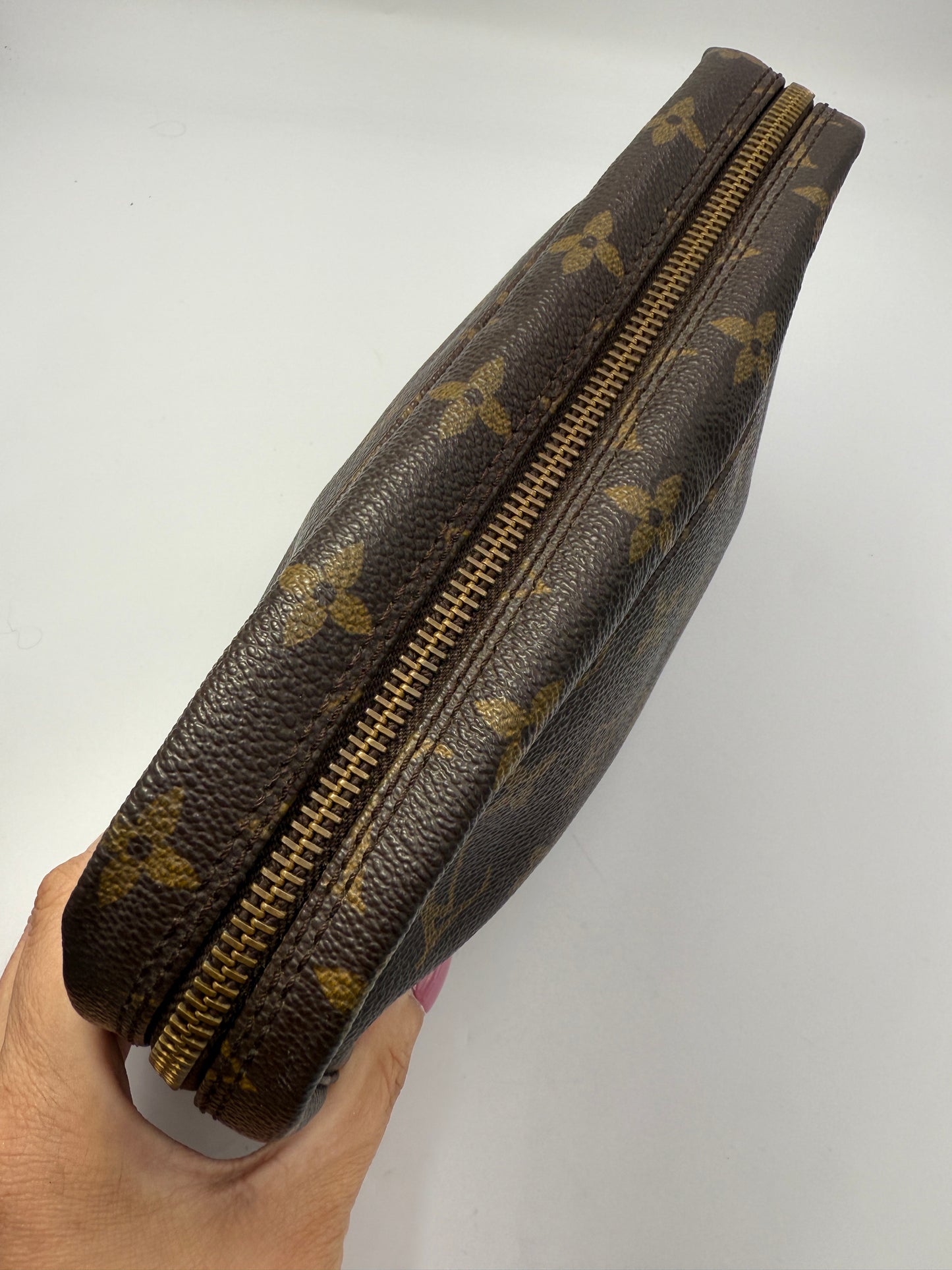 Louis Vuitton Monogram Coated Canvas Toiletry 23 cm.